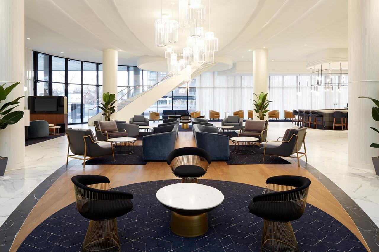 Отель Courtyard Montreal Midtown Экстерьер фото